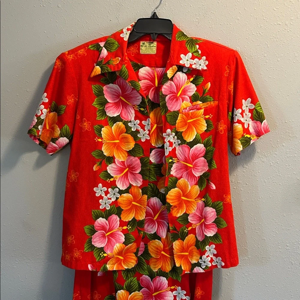 UI Maikai Vintage Hawaiian Midi Dress and Shirt Matching Set Red Floral